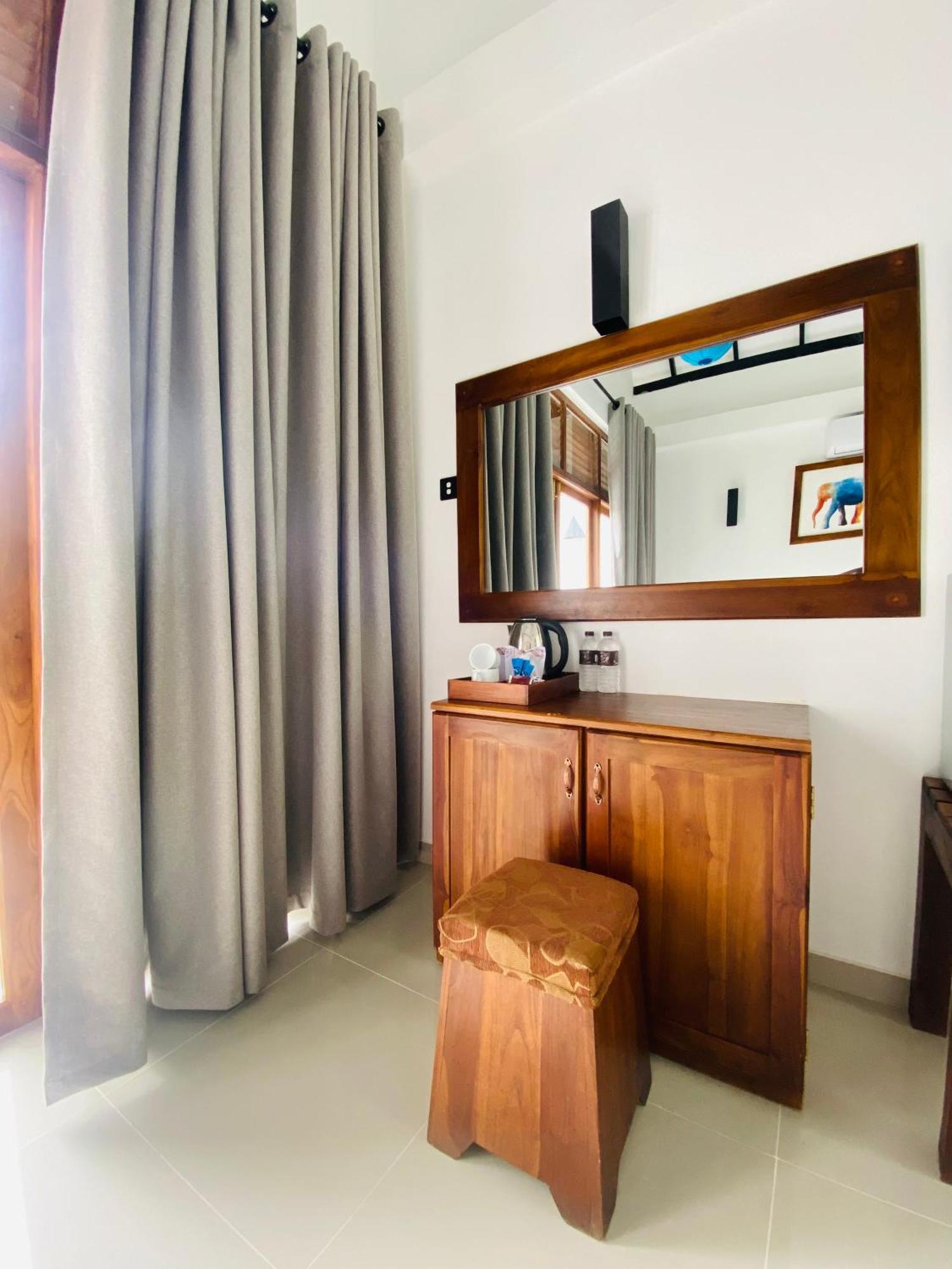 Hotel Athgira اوداوالاوي المظهر الخارجي الصورة